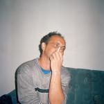 Dada M. (2005)  - Otjeran sa 26 godina, a danas mu je ve? ?etrdeseti ro?endan. ?etrnaest godina se izgubilo u magli. 