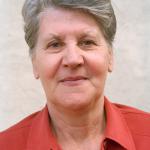 Nadžija H. (2000)  - Nadžija H. Rođena 28.11.1942. godine u blizini Srebrenice. Njen muž je nestao u padu Srebrenice. Ona ima dvije kćreke i živi od 1995. godine u Tuzli.