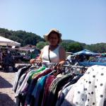 Jasminka S. (2015)  - 
Da bi poboljsali svoj budzet ja i moj muz vikendom radimo na pijaci i to me cini sretnom jer pored toga sto zaradimo novac druzimo se sa prijateljima i upoznajemo dosta novih ljudi. Photo by Jaca         