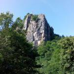 Svetlana J.  (2015)  -  Ovo je obnovljena stara dzamija u Kuslatu. O njoj ne znam nista ali je lijepa i na neobicnom mjestu izgradjena. Photo by Svetlana            šlat žamija     