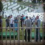 Selma M. (2015)  -  Ponovo su tu. Neki su krenuli sa ovog istog mjesta. Evo kako se vracaju. Konacno ce naci svoj mir. Nek im je rahmet dusama. Photo by Selma        